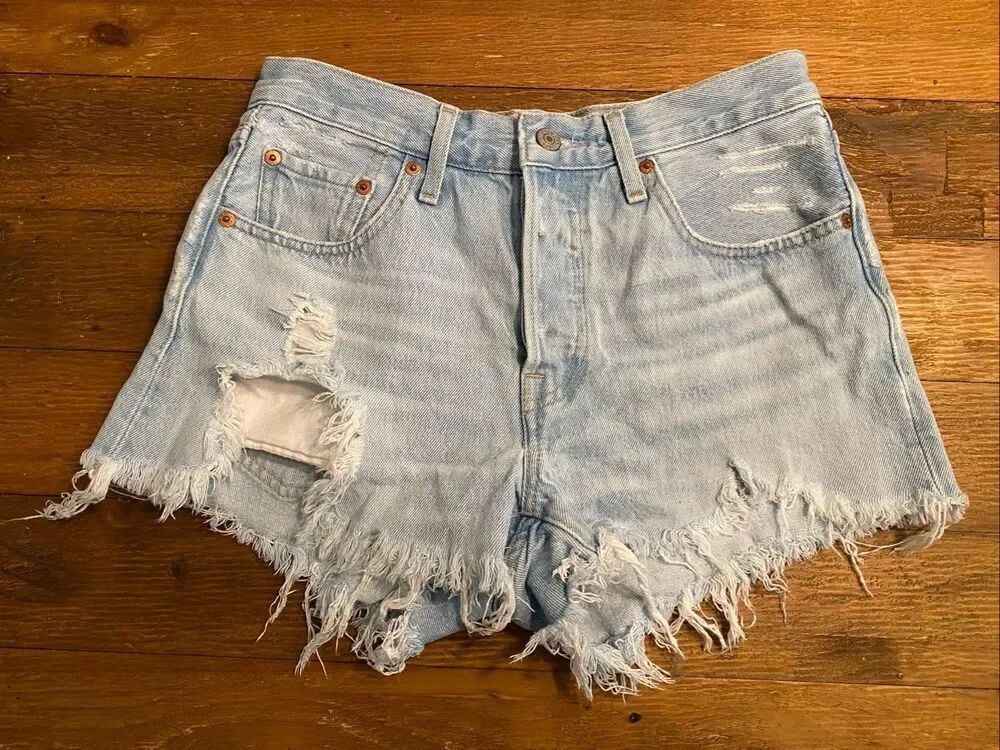 Levi’s 501 W25 denim jeans shorts light blue distressed high rise